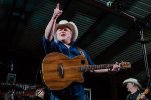 The Roundup Mark Chesnutt 2018 Best Texas Music Venue