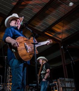 The Roundup Mark Chesnutt 2018 Best Texas Music Venue